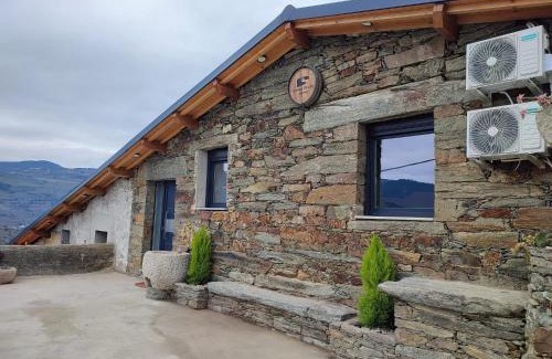 Bomfim House | Castas D'ouro Guest House