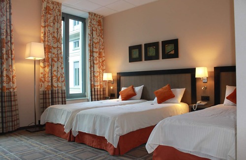 Pont-a-Lesse Hotel | Castel de Pont-à-Lesse Hotel