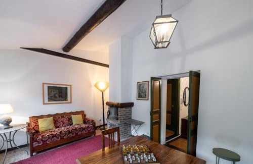 Castel Vittorio Apartment | Castelvittorio Medieval Getaway! Roomy Apartment