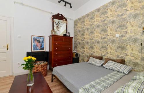 Castle Hill House | Castle hill garden studio