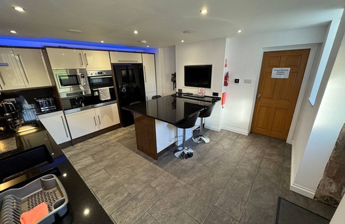 Combs House | Castle House Holiday Home