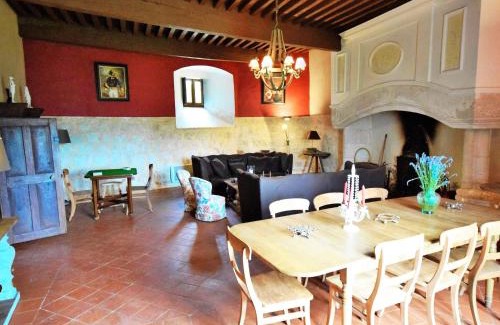 Bon-Encontre House | Castle near Agen with Shared Pool