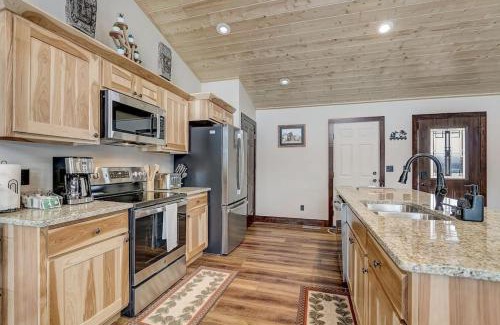 New Lisbon House | Castle Rock and Buckhorn Beach Lake Home