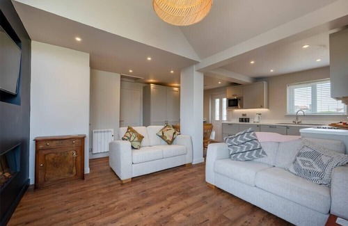 Bamburgh Cottage | CASTLE VIEW (BAMBURGH), pet friendly, with a garden in Bamburgh
