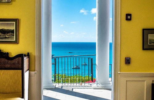 Estate Kings Quarter Apartment | Castle Villas at Bluebeard's
