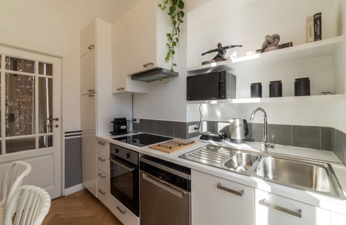 Marsala Apartment | Castro Pretorio 24 - FromHometoRome