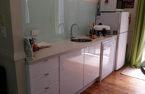 Blackheath Cottage | Cat On The Hat Cottage ~MeOw MeOw~n5 stars π π π π» propertynn