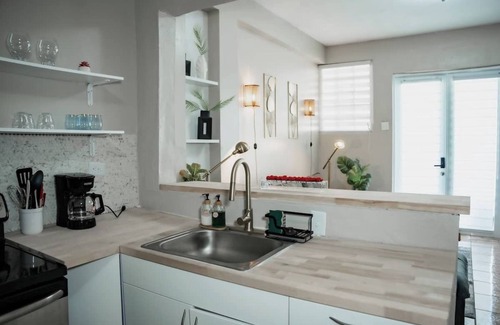 Catano Apartment | Cataño Coqui 4Br/3Ba 2 King Beds, Movie Room, Ferry to Old San Juan