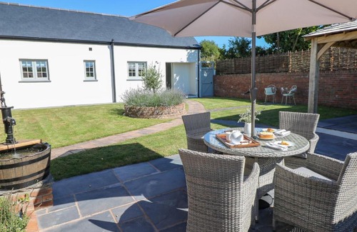 Milford Haven House | Catamouse