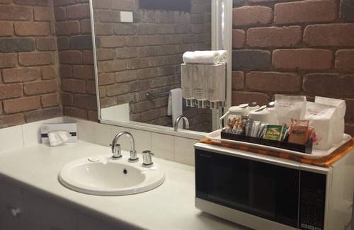 Richmond Hill Hotel | Cattleman's Rest Motor Inn