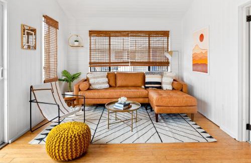 Ocean Bay Park House | Cayuga Street Sunshine Retreat