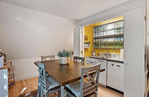Harbor Springs Apartment | Cedar Bluff Carriage House