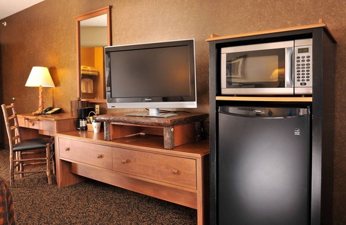 Rothschild Hotel | Cedar Creek Hotel Wausau - Rothschild