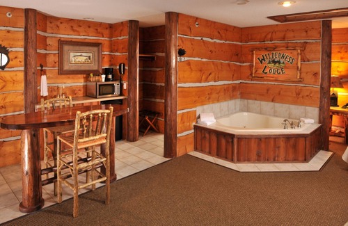 Rothschild Hotel | Cedar Creek Hotel Wausau - Rothschild
