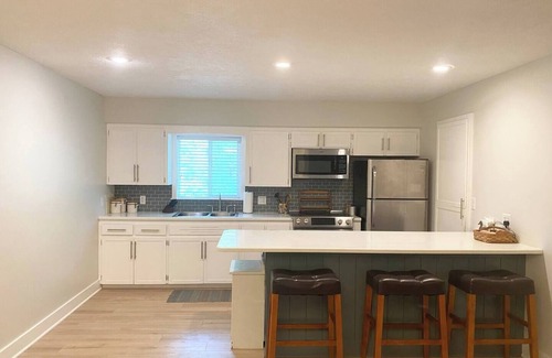 Cedar Creek House | Cedar Creek Lake House -Peaceful Retreat Just Outside Omaha