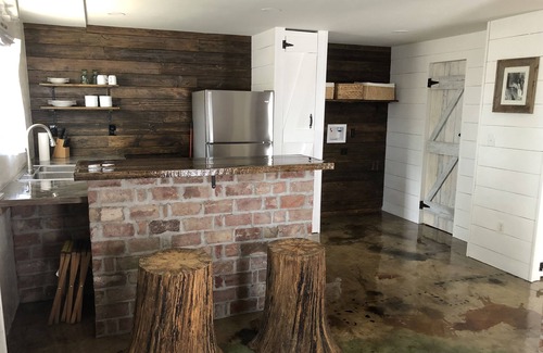 Nitro Apartment | Cedar Hill - Nice Apartment near I-64 in Cross Lanes