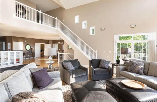 Excelsior House | Cedar House Retreat