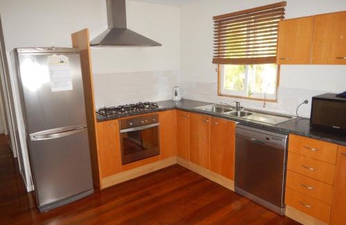 Wynnum House | Cedar Lookout