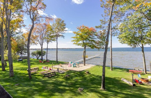 Prudenville Resort | Cedar Oaks Lakeside Resort