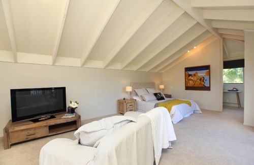 Tamahere Bed & Breakfast | Cedar Park Bed & Breakfast