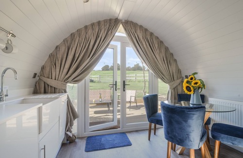 Bridport Cottage | CEDAR, pet friendly, character holiday cottage in Charmouth