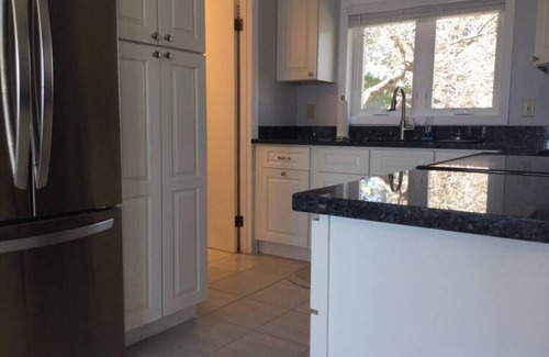 Grand Isle Apartment | Cedar Point Lakefront Suite