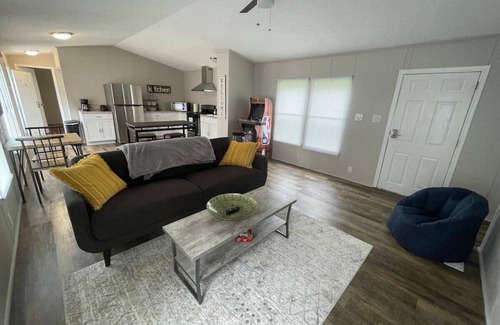 Norwalk House | Cedar Point, Summit Race, Kalahari King Bed with Pop A shot Arcade game