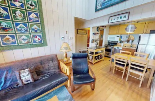 Tofte House | Cedar’s Seaside Chalet