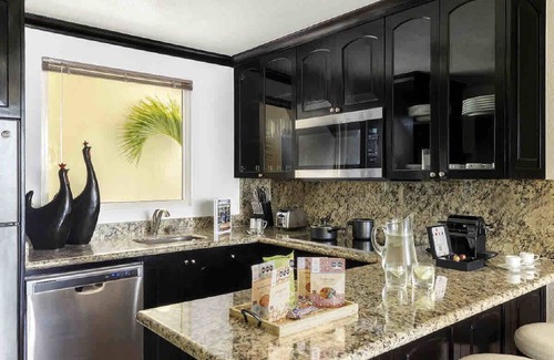 Puerto Juarez Villa | Celebrate Christmas with loved ones at luxurious Villa del Palmar Cancun Mexico