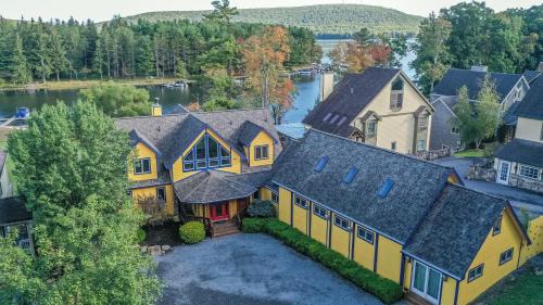 Thayerville House | Celebration at Deep Creek