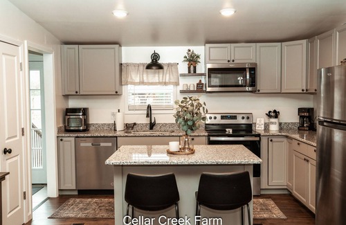 Asheboro House | Cellar Creek Guest Housen5 Minutes from The Zoo