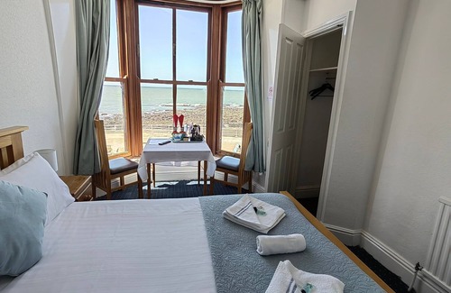Aberystwyth House | Celtic Bay Guest House