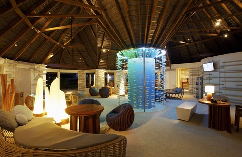 Giravaru Resort | Centara Ras Fushi Resort & Spa Maldives