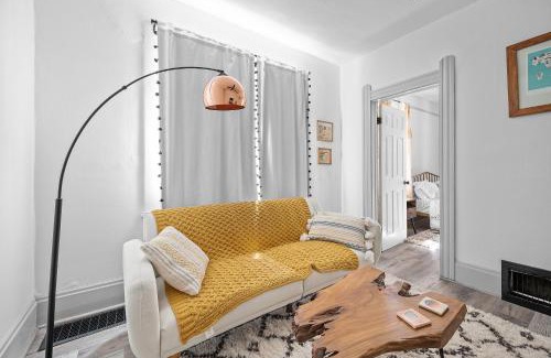 Little Italy Apartment | Center of Little Italy #2
