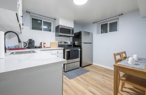 Highland Park Apartment | CenterStreet-Cozy 1bedroomSuite