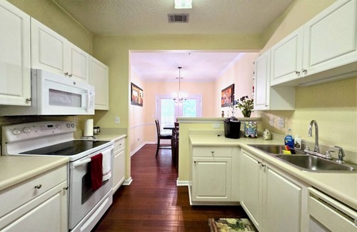 Smyrna Condo | Central 2-bedroom Smyrna Condo