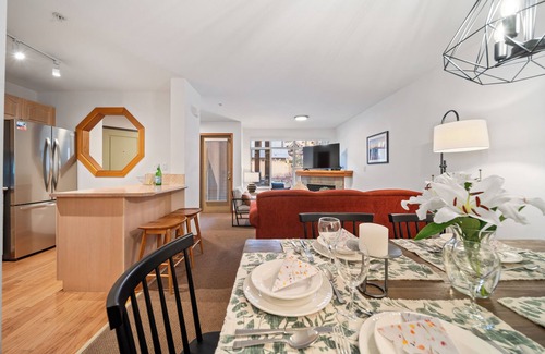 Whistler Cay Heights House | Central 2BR w/Pool, Hot Tub, BBQ & Free Parking
