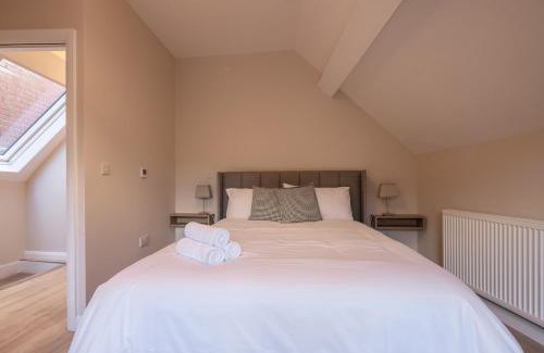 Drogheda Apartment | Central 2nd Floor Stylish 2-Bed Apartment