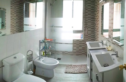 Logrono City Centre Apartment | CENTRAL AND COMPLETELY REFORMED APARTMENT. Wifi.