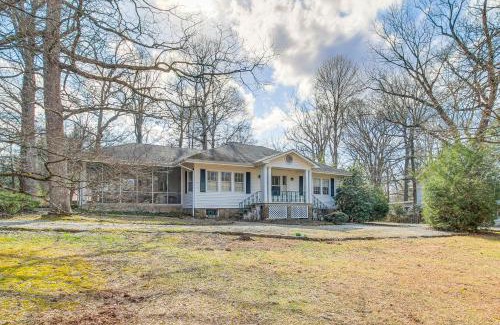 Saint Andrews House | Central and Ornate Sewanee Home with Screened-In Porch