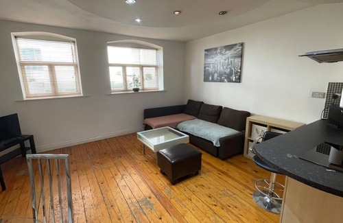 Newcastle-upon-Tyne Apartment | Central Apartment Comfortable Easy Self Access