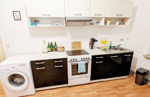 Bant Apartment | Central apartment with 3 single beds + washing machine + wifi