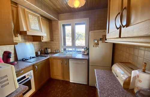 Formigueres Apartment | Central Apartment in Formiguères - 2BR, Sleeps 6, Parking, Fireplace, Near Shops & Ski Shuttle