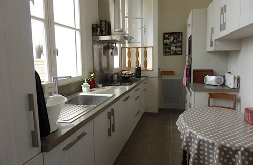 Bergerac Apartment | Central apartment, terrace, private parking, near Airport