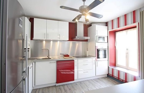 Remiremont Apartment | Central Apartment with Garage, Near Market & Restaurants, 2 Bedrooms, All-Inclusive