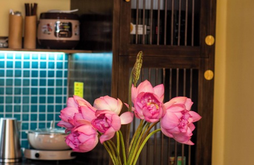 Old Quarter Apartment | Central Art Boutique Railside Respite 2bds Washer