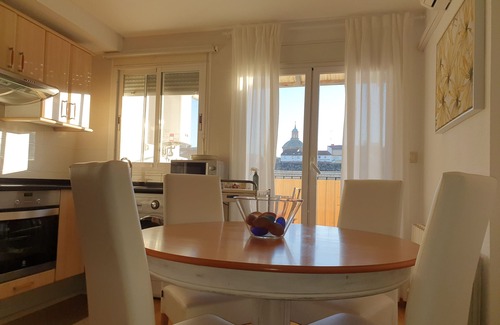 San Pablo Apartment | Central, Attic with garage