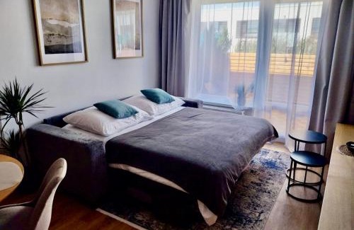 Nivy Apartment | Central Bratislava Apt - Cozy Stay with Parking
