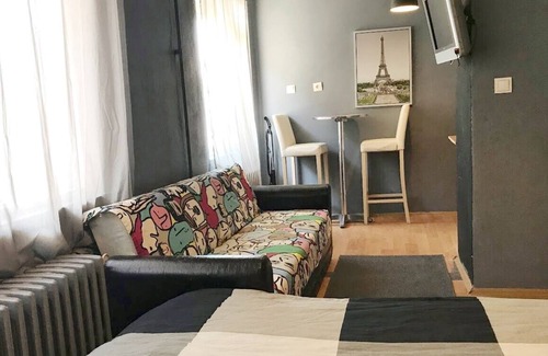 Ankara City Center Apartment | Central, chic&bright top floor w/balcony 06ev Rental House