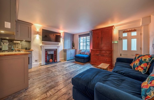South Bank Apartment | Central Chic & Cozy studio in zone 1 of London